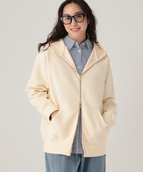 Elura(エルーラ)の「大人リュクスジップパーカー/590100(パーカー・レディース・ライトベージュ/ダークブラウン/ライトグレー/オフホワイト・MEDIUM/SMALL)」の2枚目の写真