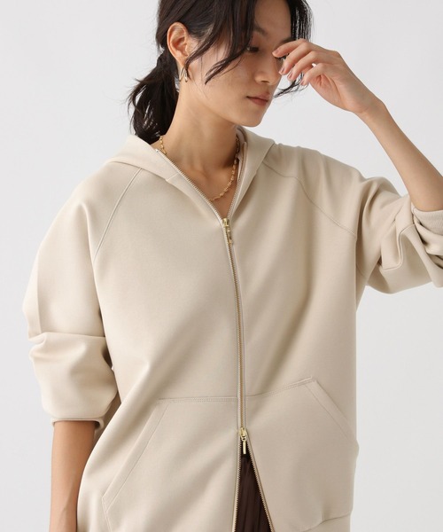 Elura(エルーラ)の「大人リュクスジップパーカー/590100(パーカー・レディース・ライトベージュ/ダークブラウン/ライトグレー/オフホワイト・MEDIUM/SMALL)」の1枚目の写真