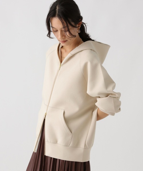 Elura(エルーラ)の「大人リュクスジップパーカー/590100(パーカー・レディース・ライトベージュ/ダークブラウン/ライトグレー/オフホワイト・MEDIUM/SMALL)」の13枚目の写真