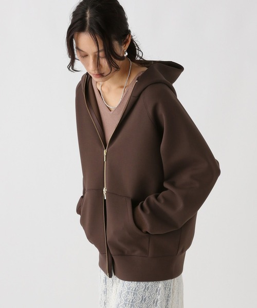 Elura(エルーラ)の「大人リュクスジップパーカー/590100(パーカー・レディース・ライトベージュ/ダークブラウン/ライトグレー/オフホワイト・MEDIUM/SMALL)」の17枚目の写真