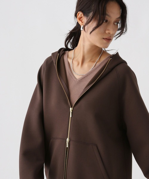 Elura(エルーラ)の「大人リュクスジップパーカー/590100(パーカー・レディース・ライトベージュ/ダークブラウン/ライトグレー/オフホワイト・MEDIUM/SMALL)」の19枚目の写真