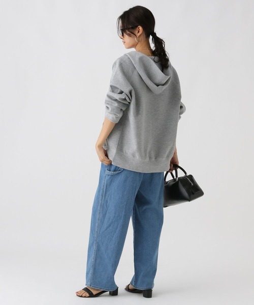 Elura(エルーラ)の「大人リュクスジップパーカー/590100(パーカー・レディース・ライトベージュ/ダークブラウン/ライトグレー/オフホワイト・MEDIUM/SMALL)」の7枚目の写真