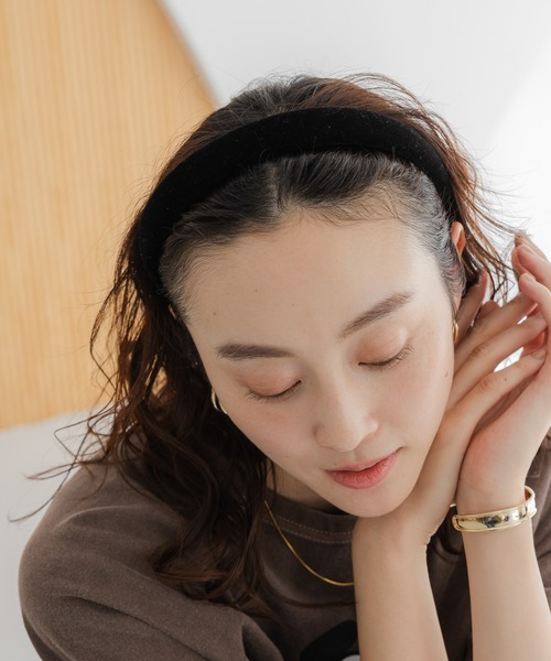 Elura（エルーラ）の「ベロアカチューシャ/591841（カチューシャ・レディース・ブラック・FREE）」の6枚目の写真