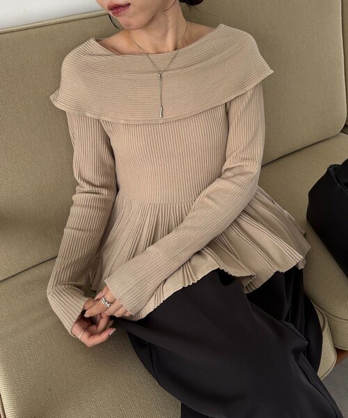 CAPRICIEUX LE'MAGE（カプリシューレマージュ）の「フレアボートネックニット（ニット/セーター・レディース・ブラック/ブラウン/ベージュ・FREE）」の11枚目の写真