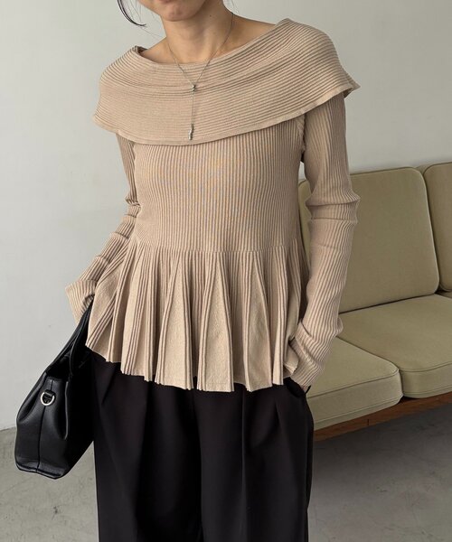 CAPRICIEUX LE'MAGE（カプリシューレマージュ）の「フレアボートネックニット（ニット/セーター・レディース・ブラック/ブラウン/ベージュ・FREE）」の15枚目の写真