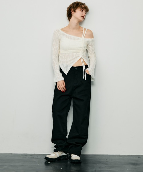uyu.(ウユ)の「ワイドレッグデニム(デニムパンツ・レディース・ブラック・M/S)」の5枚目の写真