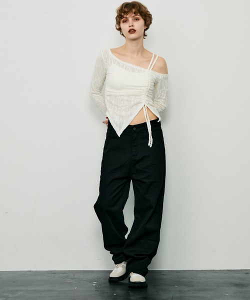 uyu.(ウユ)の「ワイドレッグデニム(デニムパンツ・レディース・ブラック・M/S)」の8枚目の写真