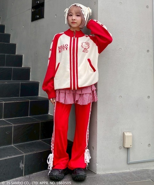 Candy Stripper(キャンディストリッパー)の「【HELLO KITTY】RIBBON KNIT ジャンパー(ニット/セーター・レディース・ブラック/ピンク・FREE)」の12枚目の写真