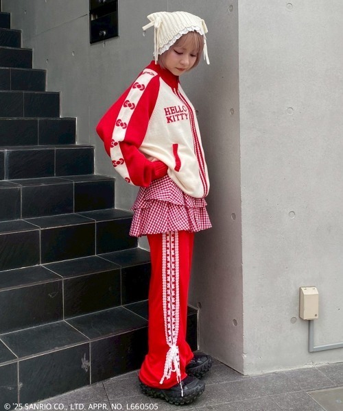Candy Stripper(キャンディストリッパー)の「【HELLO KITTY】RIBBON KNIT ジャンパー(ニット/セーター・レディース・ブラック/ピンク・FREE)」の13枚目の写真