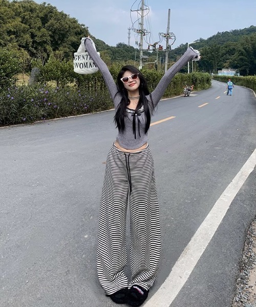 GEMEDA（ジェメダ）の「モノトーンボーダーワイドパンツ（その他パンツ・レディース・ブラック×ホワイト/グレー/ダークグレー/ベージュ・M）」の13枚目の写真