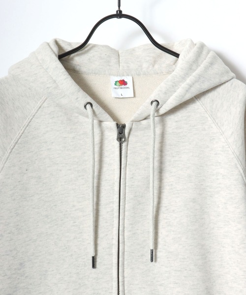 FRUIT OF THE LOOM（フルーツオブザルーム）の「FRUIT OF THE LOOM/フルーツオブザルーム BASIC SWEAT ZIP UP HOODIE/オーバーサイズ 裏毛 無地 ロゴワッペン ワンポイント刺繍 スウェット ジップアップパーカー フーディー/レディース メンズ（パーカー・レディース・ネイビー/アイボリー/ブラック/グレー・M/L/XL）」の14枚目の写真