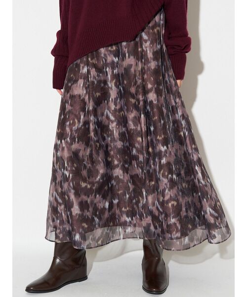 ELENDEEK(エレンディーク)の「ブラードプリントスカート(スカート・レディース・ブラウン/ブルー・01/02)」の1枚目の写真