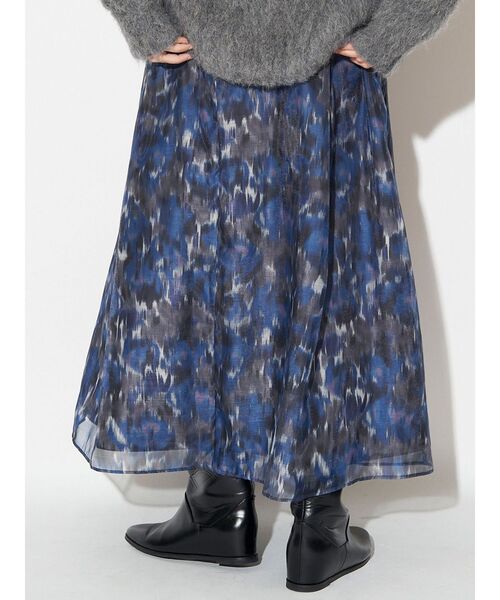 ELENDEEK(エレンディーク)の「ブラードプリントスカート(スカート・レディース・ブラウン/ブルー・01/02)」の16枚目の写真