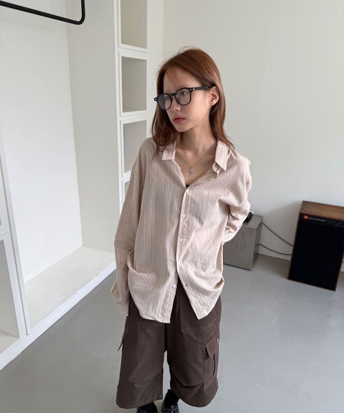 4INT.（フォイント）の「【UNISEX】ストライプ ビッグシルエット 長袖 シャツ（シャツ/ブラウス・レディース・ベージュ/ネイビー/ブルー/ブラック/ライトブルー・FREE）」の8枚目の写真