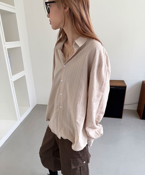 4INT.（フォイント）の「【UNISEX】ストライプ ビッグシルエット 長袖 シャツ（シャツ/ブラウス・レディース・ベージュ/ネイビー/ブルー/ブラック/ライトブルー・FREE）」の9枚目の写真