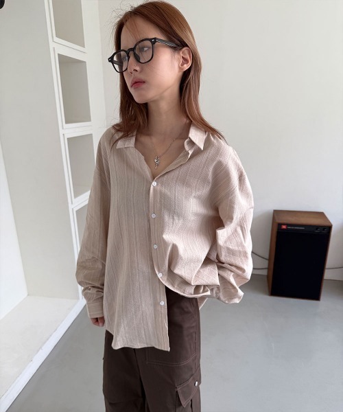 4INT.（フォイント）の「【UNISEX】ストライプ ビッグシルエット 長袖 シャツ（シャツ/ブラウス・レディース・ベージュ/ネイビー/ブルー/ブラック/ライトブルー・FREE）」の13枚目の写真