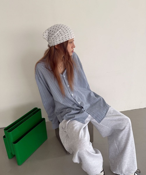 4INT.（フォイント）の「【UNISEX】ストライプ ビッグシルエット 長袖 シャツ（シャツ/ブラウス・レディース・ベージュ/ネイビー/ブルー/ブラック/ライトブルー・FREE）」の19枚目の写真