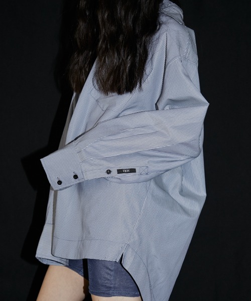 VION（ヴィオン）の「ストライプビッグシャツ / Stripe Big Shirt（シャツ/ブラウス・レディース・ホワイト/ネイビー・FREE）」の17枚目の写真