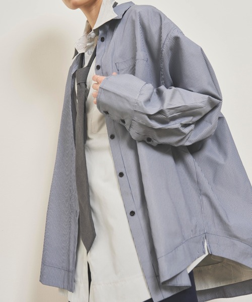 VION（ヴィオン）の「ストライプビッグシャツ / Stripe Big Shirt（シャツ/ブラウス・レディース・ホワイト/ネイビー・FREE）」の21枚目の写真