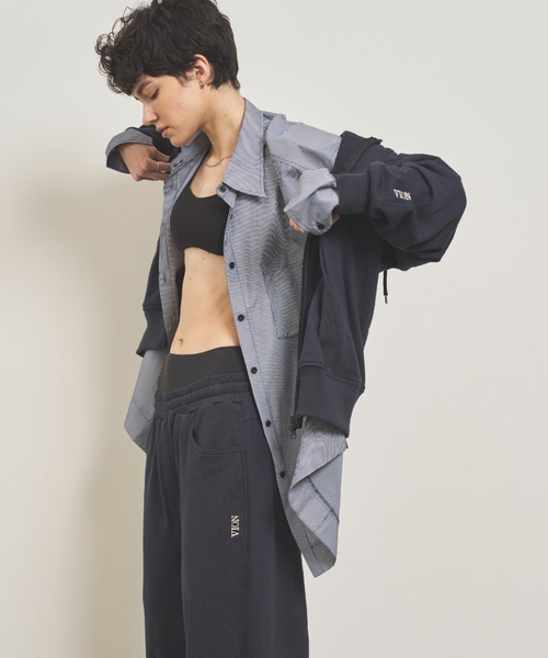 VION（ヴィオン）の「ストライプビッグシャツ / Stripe Big Shirt（シャツ/ブラウス・レディース・ホワイト/ネイビー・FREE）」の11枚目の写真