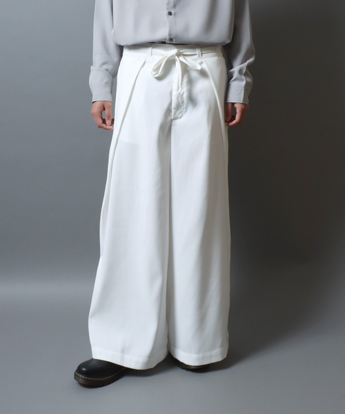 ANPAS(アンパス)の「Gabardine Flared Trousers/ Wide Skirt Pants/ギャバジン ワイドフレアパンツ スカートパンツ ワイド 袴パンツ スラックス レディース メンズ(スラックス・メンズ・アイボリー/ブラック/チャコールグレー・M/L)」の4枚目の写真
