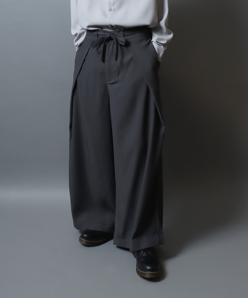 ANPAS(アンパス)の「Gabardine Flared Trousers/ Wide Skirt Pants/ギャバジン ワイドフレアパンツ スカートパンツ ワイド 袴パンツ スラックス レディース メンズ(スラックス・メンズ・アイボリー/ブラック/チャコールグレー・M/L)」の9枚目の写真