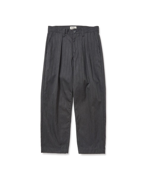 CALEE(キャリー)の「PINSTRIPE TUCK WIDE SLACKS(スラックス・メンズ・チャコールグレー/ブラック・MEDIUM/LARGE/X-LARGE)」の2枚目の写真