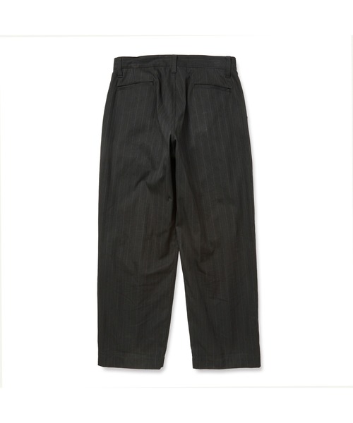 CALEE(キャリー)の「PINSTRIPE TUCK WIDE SLACKS(スラックス・メンズ・チャコールグレー/ブラック・MEDIUM/LARGE/X-LARGE)」の4枚目の写真