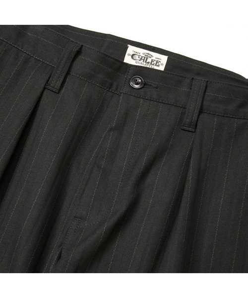 CALEE(キャリー)の「PINSTRIPE TUCK WIDE SLACKS(スラックス・メンズ・チャコールグレー/ブラック・MEDIUM/LARGE/X-LARGE)」の5枚目の写真
