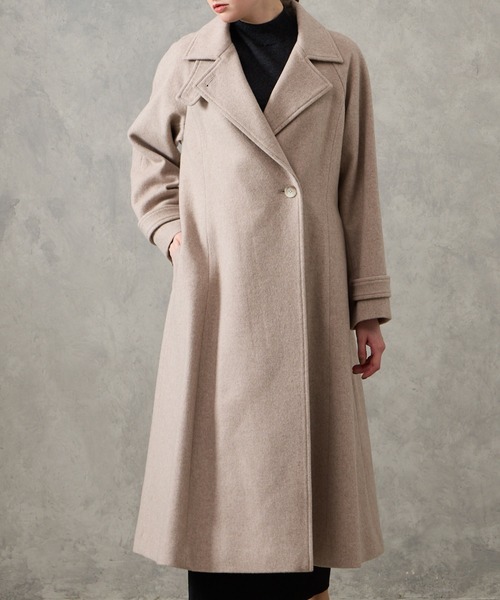 AIMER（エメ）の「RESCWOOL(R)  ビーバー3WAYカラーバックタックAラインロングコート（チェスターコート・レディース・ブラウン/ベージュ/ブラック・LARGE/MEDIUM）」の3枚目の写真