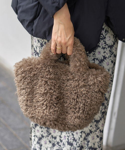 IENA(イエナ)の「HELEN MOORE/ヘレンムーア MINI バッグ PILLJOY(ハンドバッグ・レディース・チャコールグレー/ウッド・FREE)」の7枚目の写真