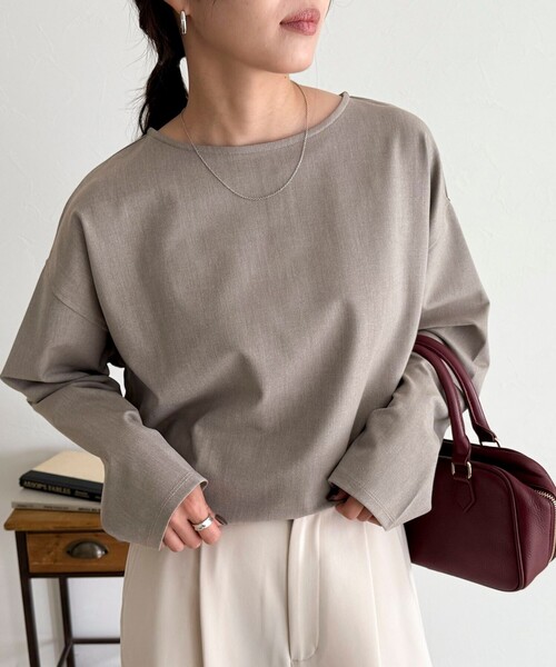 コクーンストレッチブラウス