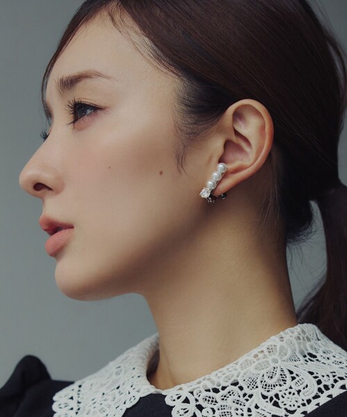 TOCCA(トッカ)の「TRILL PEARL EARRINGS イヤリング(イヤリング・レディース・シルバー系/ゴールド系・F)」の1枚目の写真