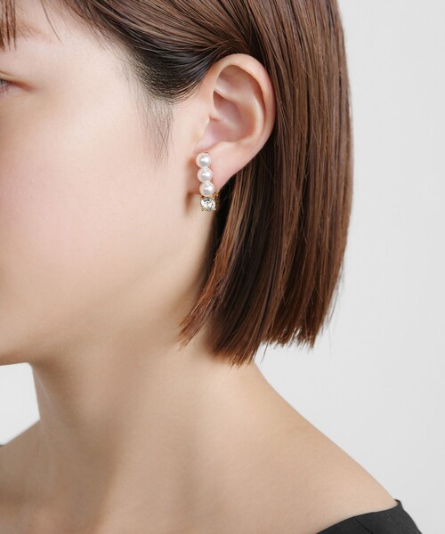 TOCCA(トッカ)の「TRILL PEARL EARRINGS イヤリング(イヤリング・レディース・シルバー系/ゴールド系・F)」の15枚目の写真