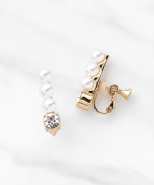 TOCCA(トッカ)の「TRILL PEARL EARRINGS イヤリング(イヤリング・レディース・シルバー系/ゴールド系・F)」の16枚目の写真