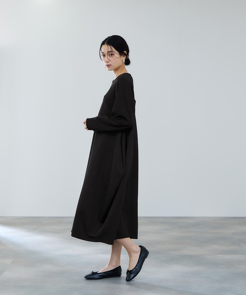 Mac-House(マックハウス)の「milli de l'air ジャガードコクーンワンピース(ワンピース・レディース・ブラック/ダークグレー・M)」の6枚目の写真