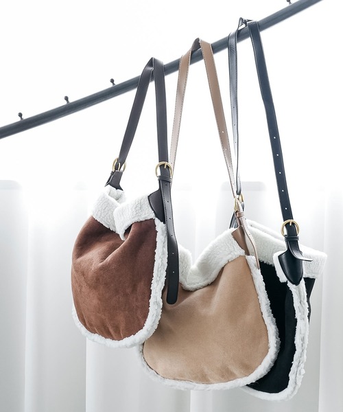 mili an deni（ミリアンデニ）の「フェイクムートンポーチ付きショルダーバッグ（ショルダーバッグ・レディース・ブラウン/ブラック/ベージュ・F）」の19枚目の写真