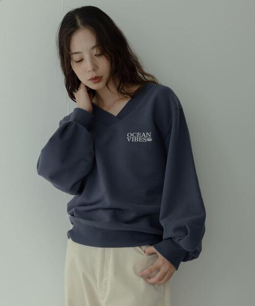URBAN RESEARCH Sonny Label（アーバンリサーチサニーレーベル）の「Vネック刺繍スウェット（スウェット・レディース・オートミール/ピンク/ネイビー・FREE）」の8枚目の写真