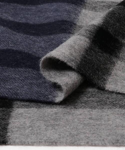 URBAN RESEARCH Sonny Label（アーバンリサーチサニーレーベル）の「ウールカシミヤチェックワイドマフラー（マフラー・メンズ・グレー系その他/ブルー系その他/グリーン系その他/ベージュ系その他・ONE SIZE）」の13枚目の写真
