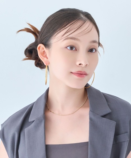 Phoebe(フィービィー)の「【金属アレルギー対応】ライトフープビッグピアス/ステンレス/大振り(ピアス(両耳用)・レディース・イエローゴールド/シルバー・FREE)」の4枚目の写真