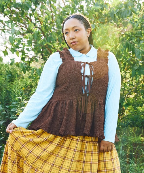 PUNYUS（プニュズ）の「2WAYフリルキャミチュニック（ベスト・レディース・サックスブルー/ブラック/ブラウン・1/2/3/4）」の15枚目の写真