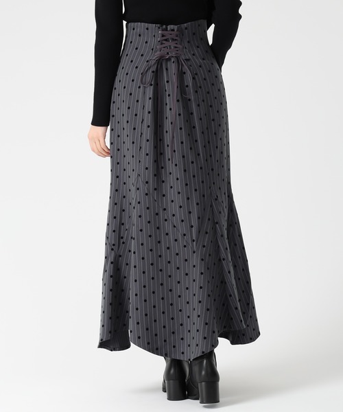 31 Sons de mode（トランテアン　ソン　ドゥ　モード）の「2025秋冬新作 ストライプドットフロッキーマーメイドスカート（スカート・レディース・チャコールグレー/ブラウン・S/M）」の13枚目の写真