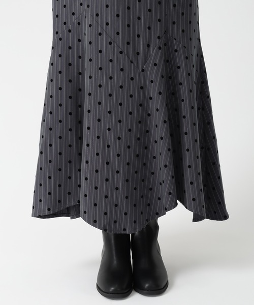 31 Sons de mode（トランテアン　ソン　ドゥ　モード）の「2025秋冬新作 ストライプドットフロッキーマーメイドスカート（スカート・レディース・チャコールグレー/ブラウン・S/M）」の18枚目の写真