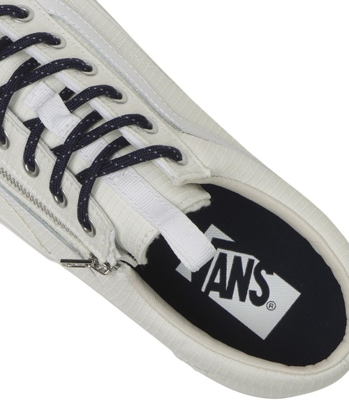 VANS(バンズ)の「PREMIUM OLD SKOOL 36 ZIP VN000DAAEZY(スニーカー・メンズ・ホワイト・7h/8/8h/9/9h/10/10h/11/12)」の6枚目の写真