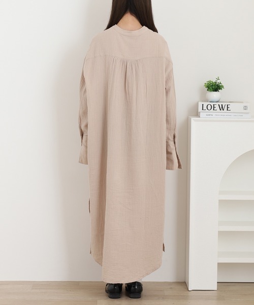 OMNES(オムネス)の「ダブルガーゼバンドカラーワンピース(ワンピース・レディース・ベージュ・FREE)」の8枚目の写真