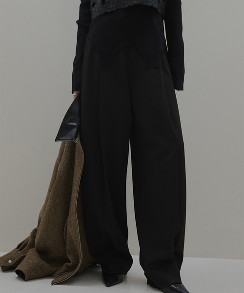 UND TUCK BONTAN PANTS（スラックス）｜Ameri（アメリ）のファッション