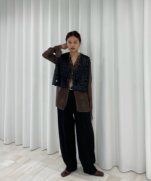 Ameri(アメリ)の「UND TUCK BONTAN PANTS(スラックス・レディース・ボルドー/ブラック/ライトブルー・X-SMALL/SMALL/MEDIUM)」の7枚目の写真