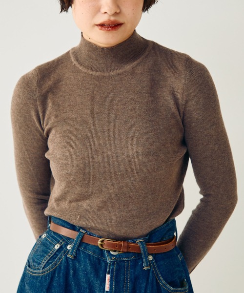 Crisp（クリスプ）の「ハイネックベーシックニット（ニット/セーター・レディース・ブラウン/ワイン/アイボリー・FREE）」の4枚目の写真