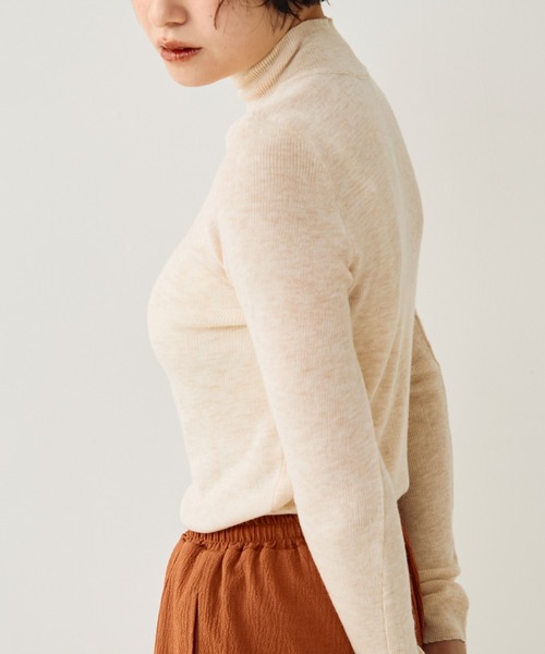 Crisp（クリスプ）の「ハイネックベーシックニット（ニット/セーター・レディース・ブラウン/ワイン/アイボリー・FREE）」の10枚目の写真