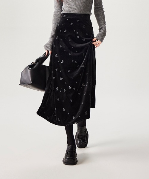 gossip！ロサンゼルス（ゴシップロサンゼルス）の「Y2Kガーリー レトロ蝶柄ロングスカート（スカート・レディース・ブラック・L/M）」の5枚目の写真